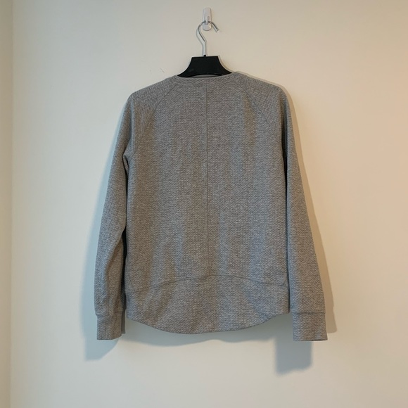 Lululemon Catch A Moment CrewHeathered Core Light Grey - Picture 6 of 7